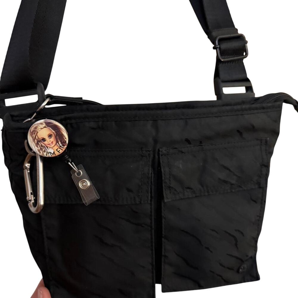 Black athleta flora travel crossbody